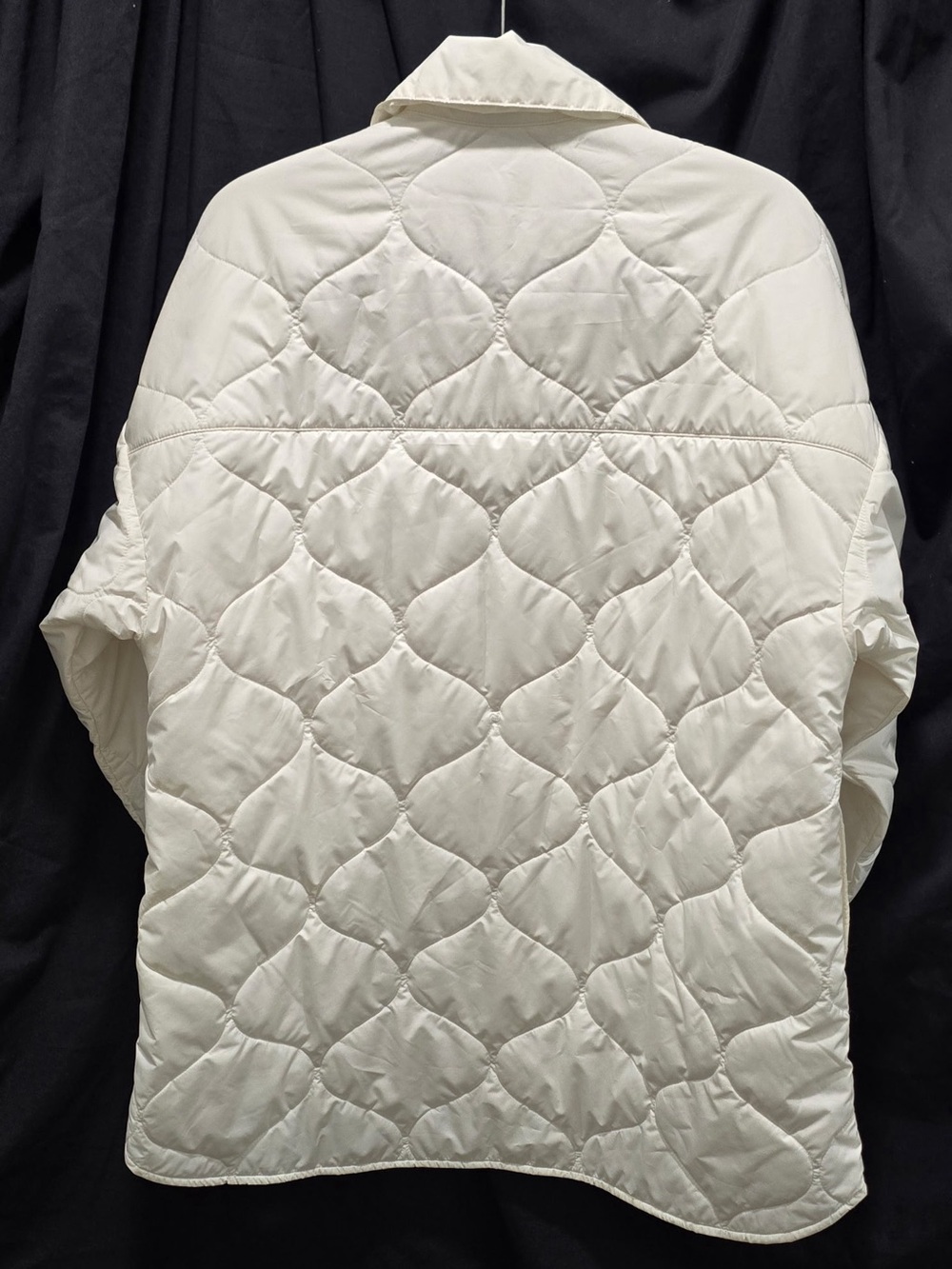 Nike Women's Off-White Quilted Puffer Shirt Jacket - Picture 2 of 3